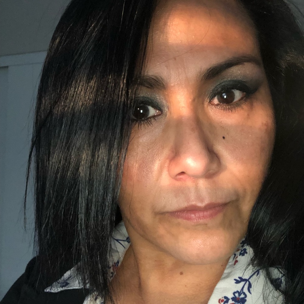 Meet your Posher, Julia